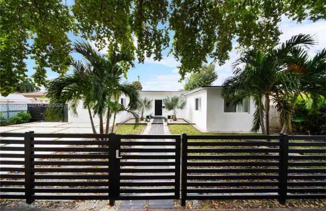 1581 Normandy Drive photos photos