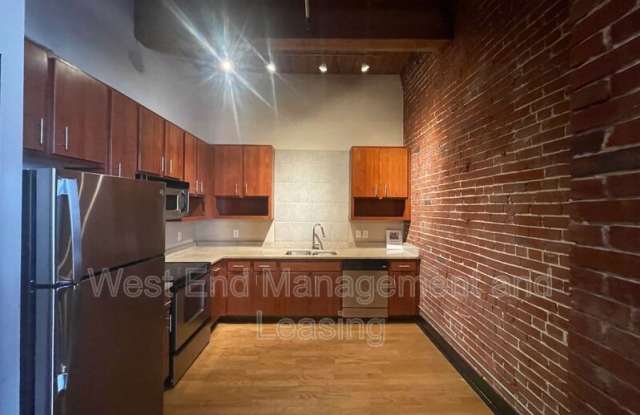 1114 Lucas Ave Gallery 4