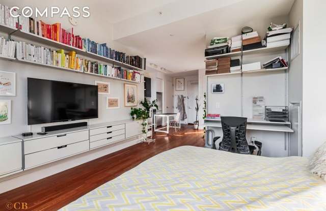 315 Gates Avenue - 315 Gates Avenue, Brooklyn, NY 11216
