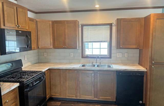 21 Leonard Ave photos photos