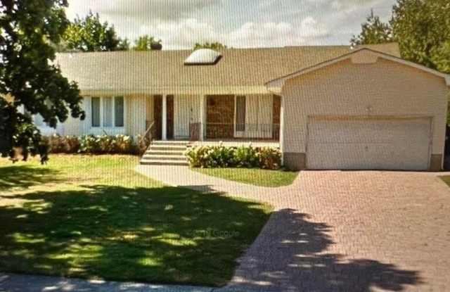 13 Ridge Road - 13 Ridge Road, West Long Branch, NJ 07764