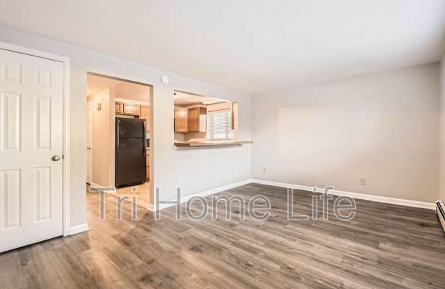 4725 South Acoma Street photos photos