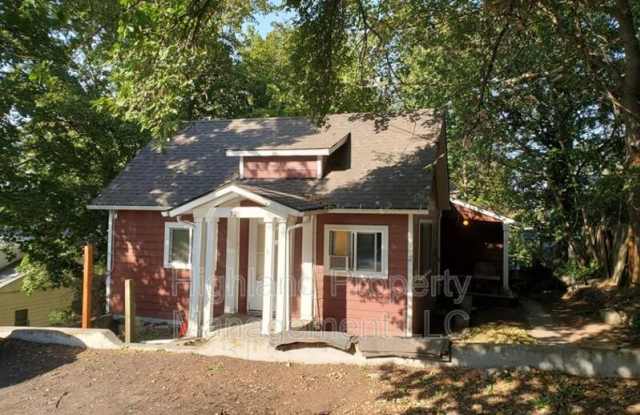 520 NE Garfield St photos photos