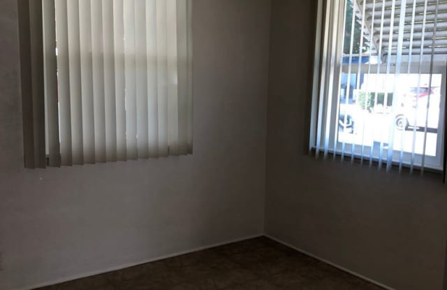 6518 Cerritos Ave. Gallery 3