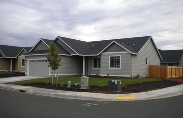 Charming Newer Build in The Reserve – Junction City Gem! photos photos