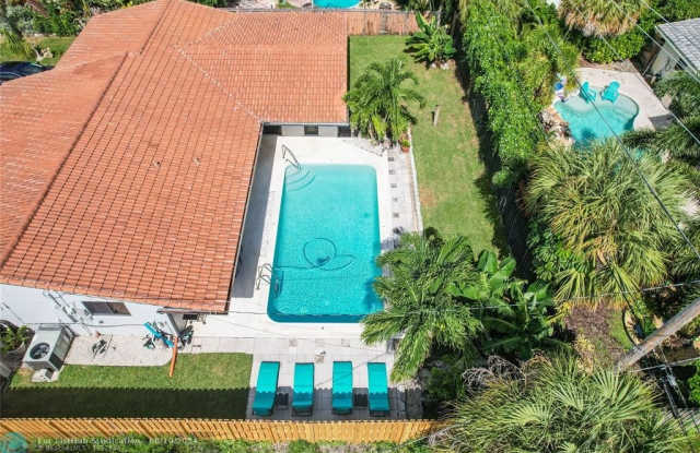 5230 NE 18th Ave - 5230 Northeast 18th Avenue, Fort Lauderdale, FL 33334