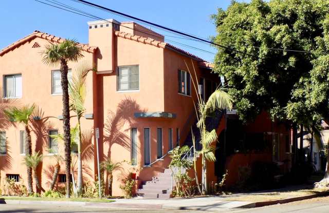 SPACIOUS 1 BEDROOM 1 BATH DOWNSTAIRS JUST BLOCKS FROM ALAMITOS AND JUNIPERO BEACH photos photos