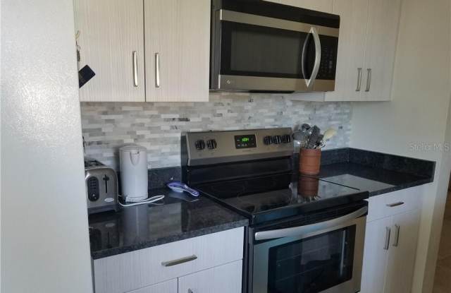 6373 MATARO COURT Gallery 3