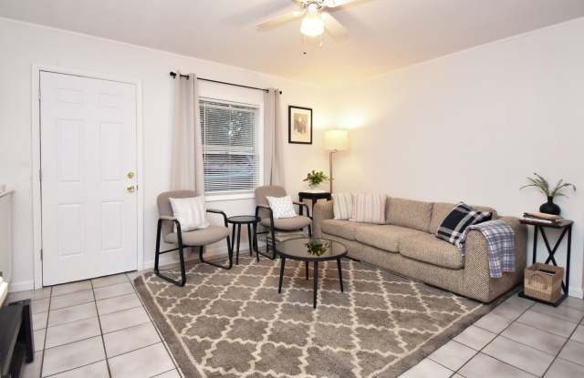 2BR/1BA Duplex in Ridgeview photos photos 2BR/1BA Duplex in Ridgeview photos photos