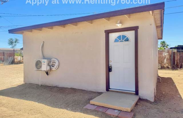 Cute 2 bed 1 Bath Home! photos photos