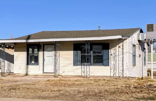Cozy Modern Living – Bright 2‑Bedroom Home Near Snyder High photos photos