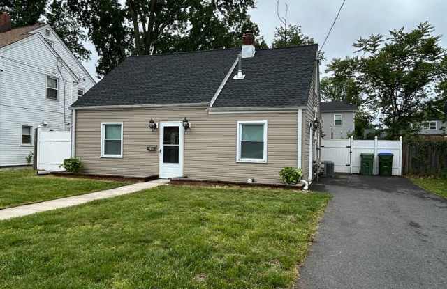 208 Penn Avenue, Edison, NJ 08817 photos photos