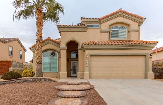 Charming 3 Bedroom Home with Refrigerated Air and Sparkling Pool for Rent Gallery 3
