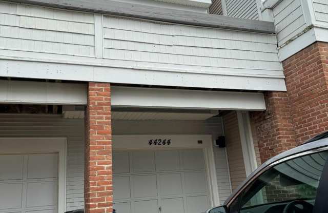 44244 MOSSY BROOK Square photos photos 44244 MOSSY BROOK Square photos photos