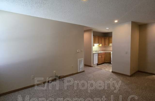 Regal Cottage Gallery 1