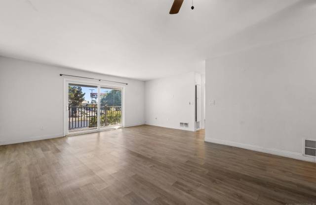 4851 Cole St unit: 9 photos photos