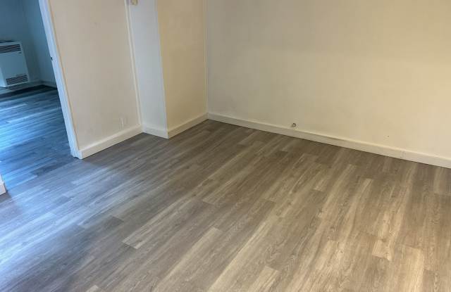 Super Cute 1 Bedroom, 1 Bath West Petaluma Unit Gallery 4