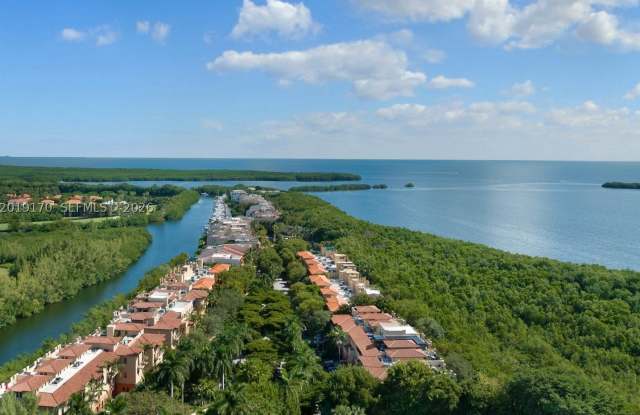 6206 Paradise Point Dr Gallery 3