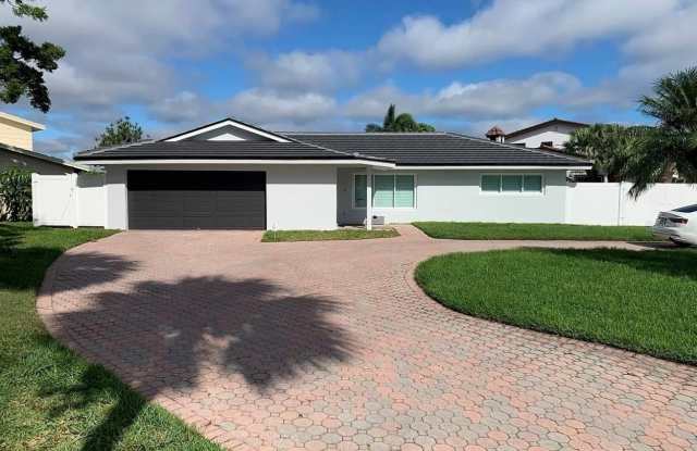 1359 40TH AVENUE NE photos photos