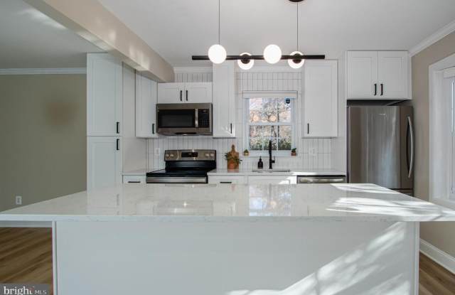 1717 REDGATE FARMS CT Gallery 4
