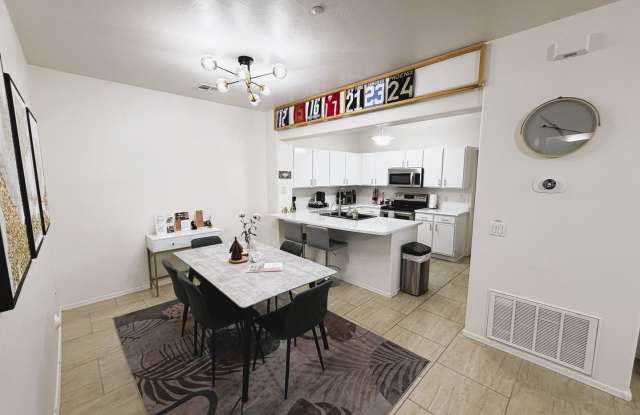 Spacious, Stylish, Sharp 2 bed 2 bath 1 car garage and Gated Community! photos photos