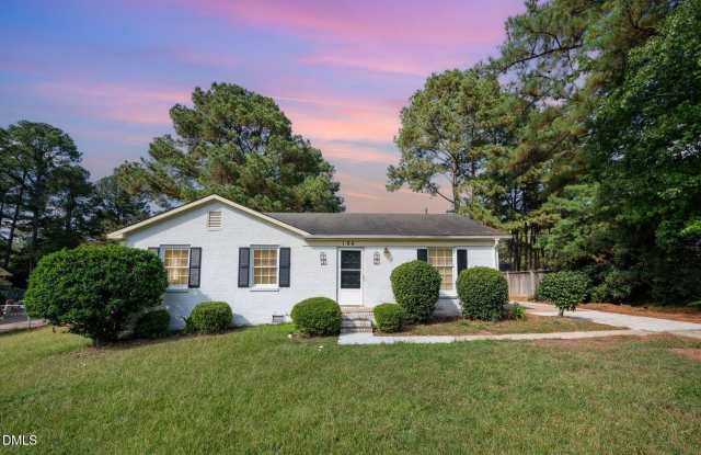 104 Deblyn Court photos photos