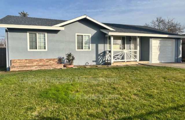 7118 Watt Ave photos photos