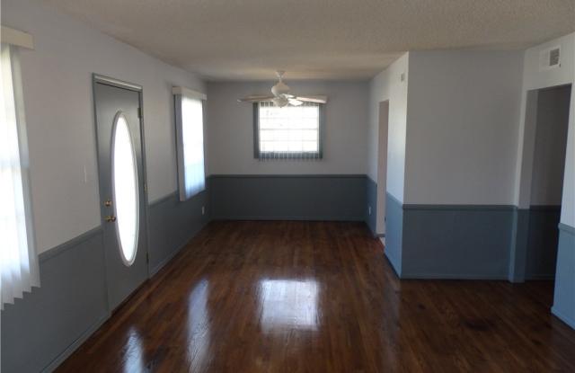14902 Lofthill Drive Gallery 3
