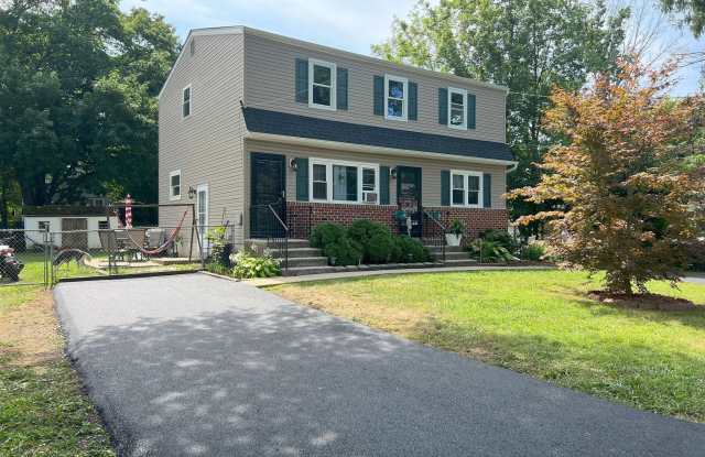 327 GARDEN AVENUE photos photos