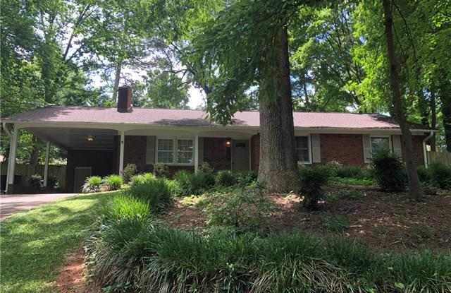 1308 Forest Park Drive - 1308 Forest Park Drive, Statesville, NC 28677