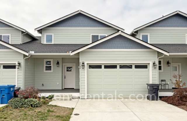 3BR/2.5BA Olympia Townhome Gallery 1