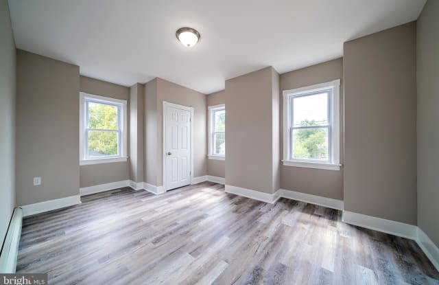 252 PARKWAY AVE. - 252 Parkway Avenue, Mercer County, NJ 08638