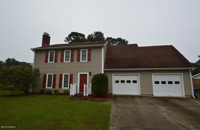 122 Carriage Drive - 122 Carriage Drive, Jacksonville, NC 28546