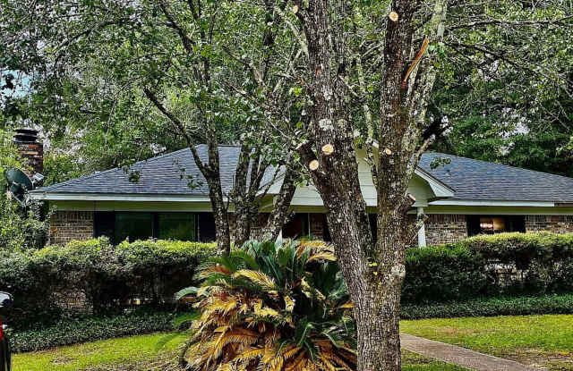 Charming 3BR House in Mobile Gallery 1