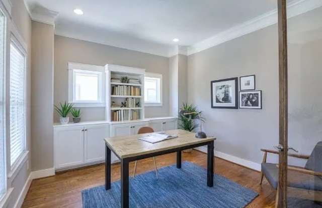 2526 Ashwood Avenue Gallery 4