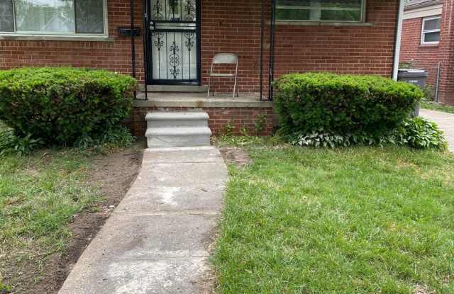 Freshly painted 3 bedroom, 1 1/2bath ranch with basement and garage photos photos