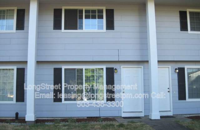 1785 SE Lilly Place Gallery 2
