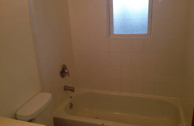 7604 S Union AveApt. G photos photos