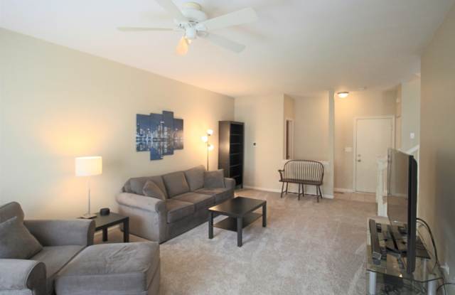 2253 Reflections Drive Gallery 3