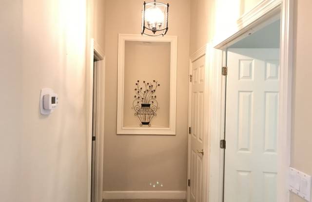 105 Old Mill Court Gallery 2