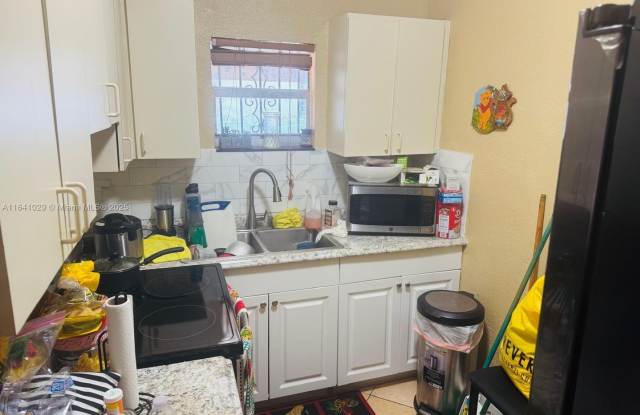 861 NW 112th Street, Miami, FL 33168 photos photos