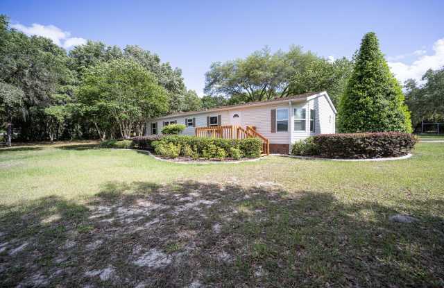 3BR/2BA Mobile Home with 2 Acres in Weirsdale photos photos