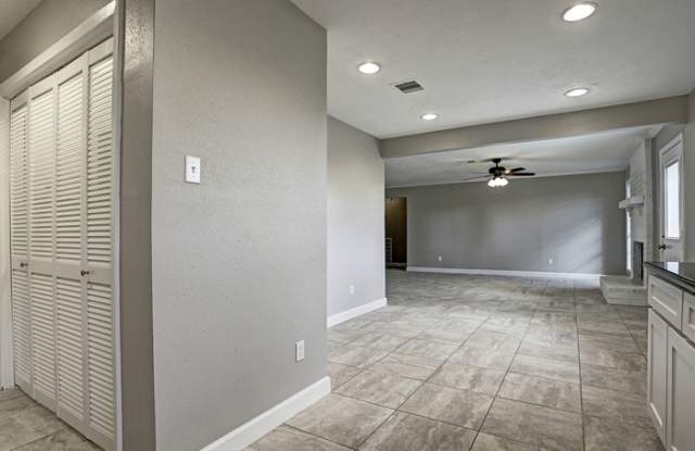 2314 Green Valley Drive Gallery 4