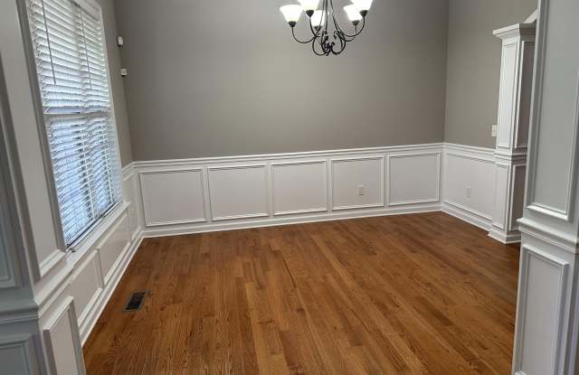 8762 Mckenzie Farm Drive Gallery 3
