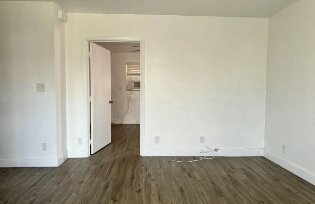 1734 Fletcher Street Gallery 2