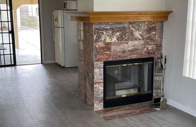 4354 138th Street - Studio photos photos