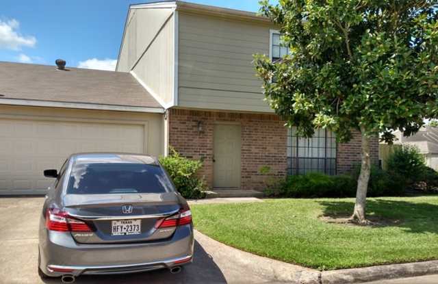 1136 Green Meadow Street - 1136 Green Meadow Street, Beaumont, TX 77706