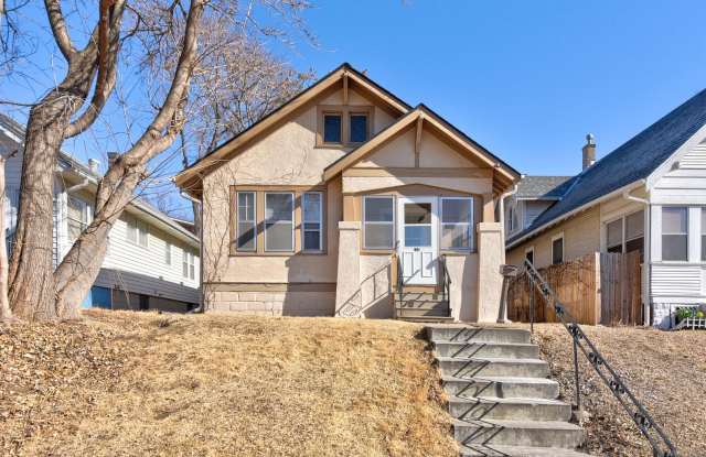 Newly Renovated Two Bedroom! photos photos