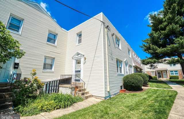 2818 IVERSON Street unit: 93 photos photos