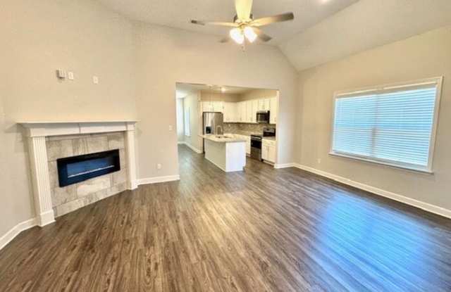 335 Azalea Drive Gallery 3